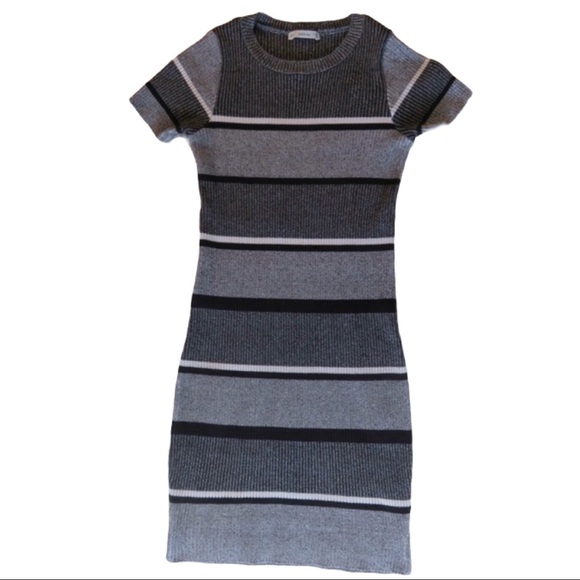 Zara | Stretch Knit 🧶 Dress - Picture 3 of 3